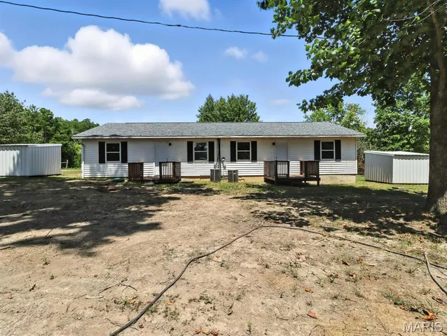 $399,500 | 33650 M- Highway, Plato, MO 65552