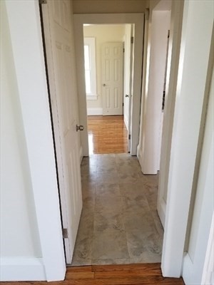 25 Prentice Street, Unit 2 Springfield, MA 01104 - Photo 13 of 21