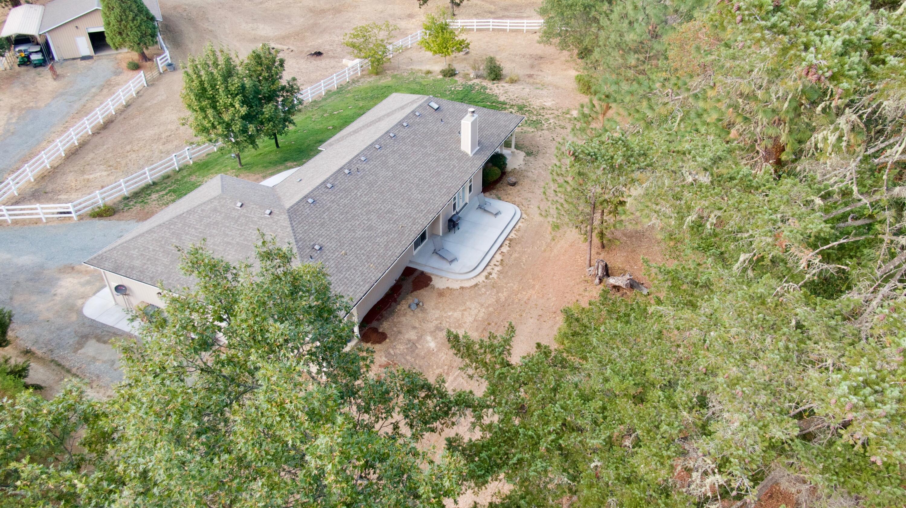 384 Oak Ranch Road Grants Pass, OR 97526 - Photo 5 of 36 DJI_0537