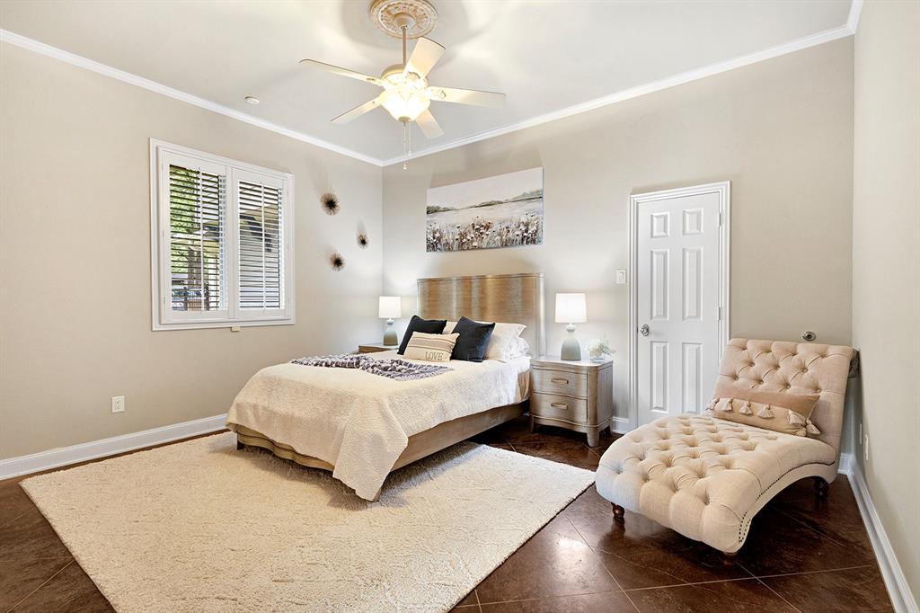 103 Glenn Road Mabank, TX 75156 - Photo 23 of 38 a bedroom with two beds and a window