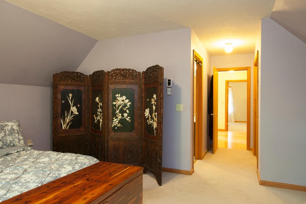 70 Barrows Road Worcester, MA 01609 - Photo 14 of 29 Gallery Image 14
