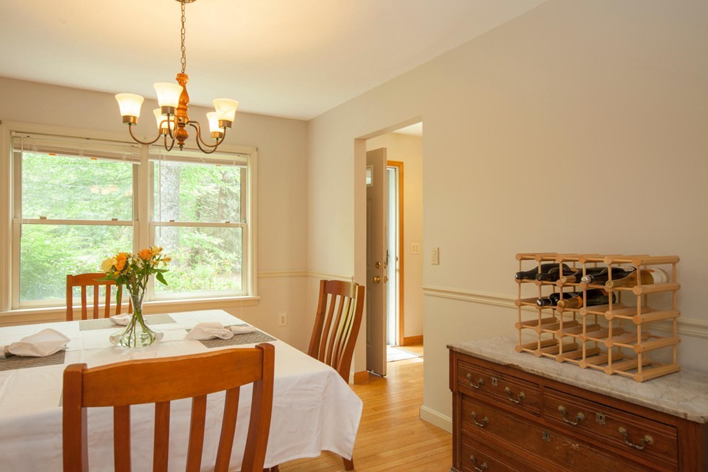 70 Barrows Road Worcester, MA 01609 - Photo 5 of 29 Gallery Image 5