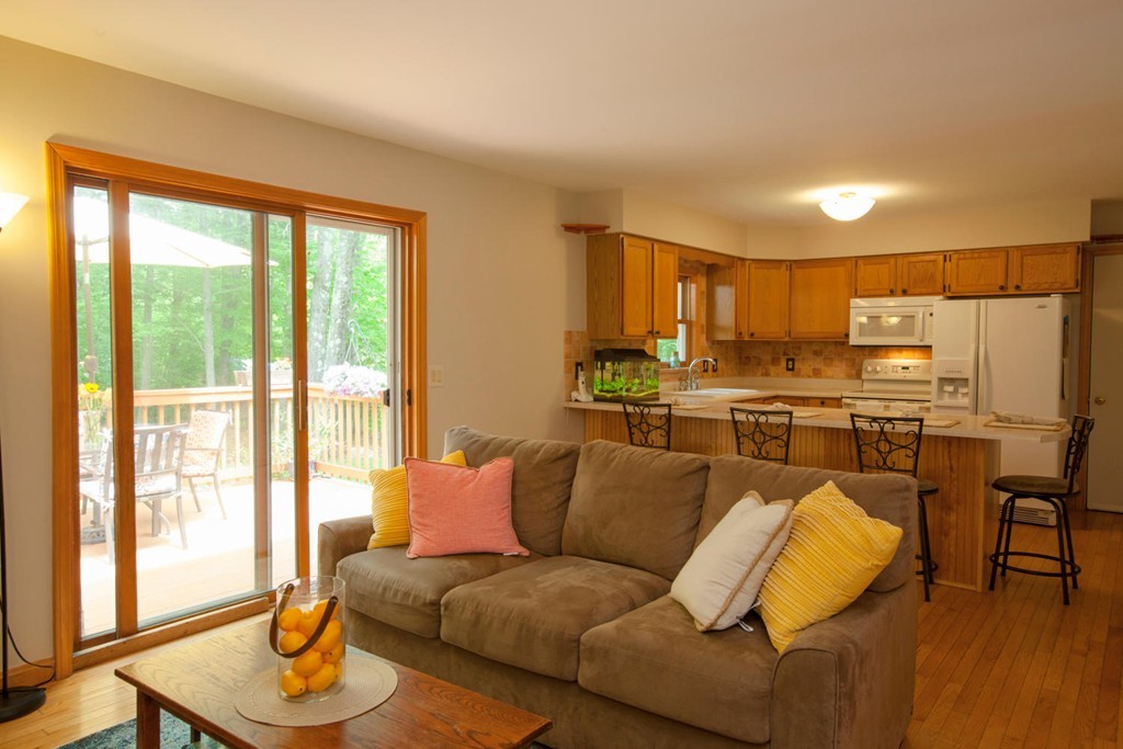 70 Barrows Road Worcester, MA 01609 - Photo 8 of 29 Gallery Image 8