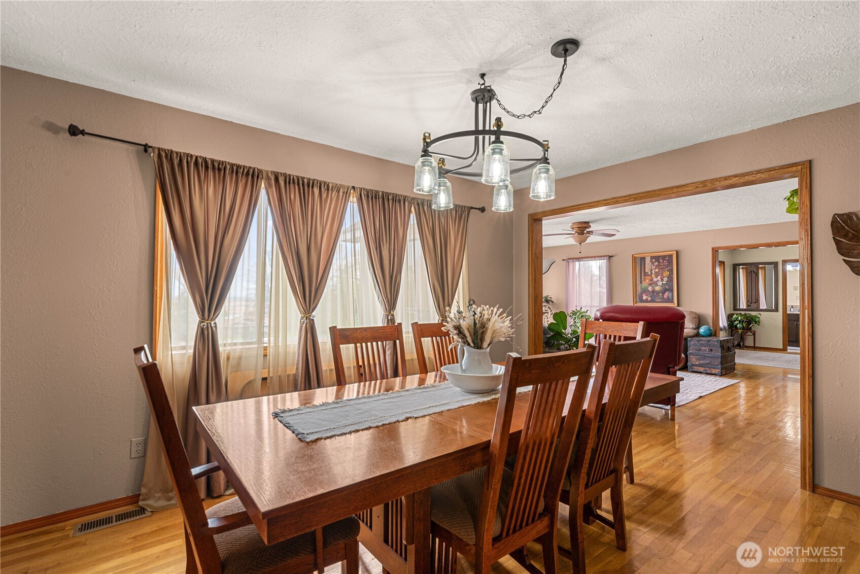 5378 Painted Hills Road Ephrata, WA 98823 - Photo 8 of 39 Gallery Image 8