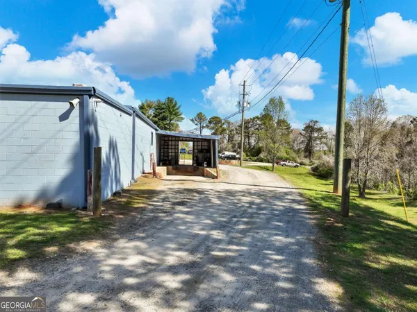 $18,300 | 2567 Athens Highway, Gainesville, GA 30507