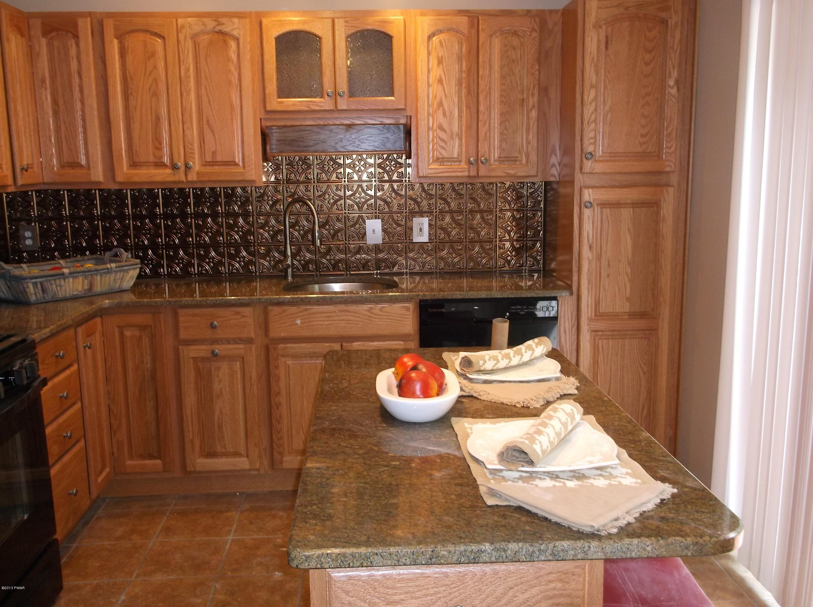 118 Rock Bass Road Milford, PA 18337 - Photo 4 of 15