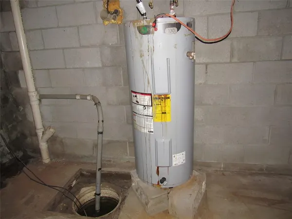 $24,950 | 19 Washington Street, Robinson, PA 15949