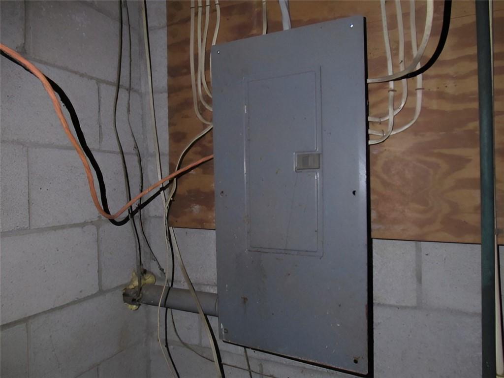 19 Washington Street Robinson, PA 15949 - Photo 21 of 21 a view of entryway