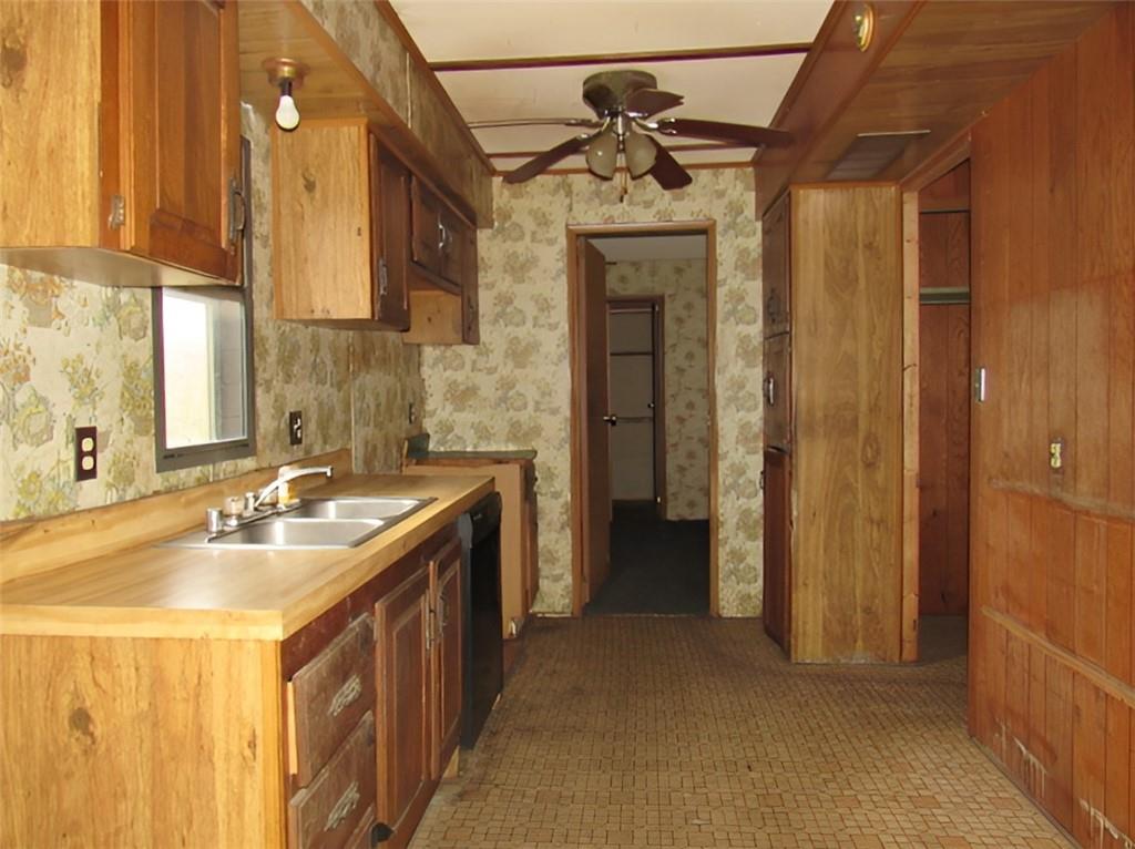 19 Washington Street Robinson, PA 15949 - Photo 8 of 21 a bathroom with a tub sink and mirror