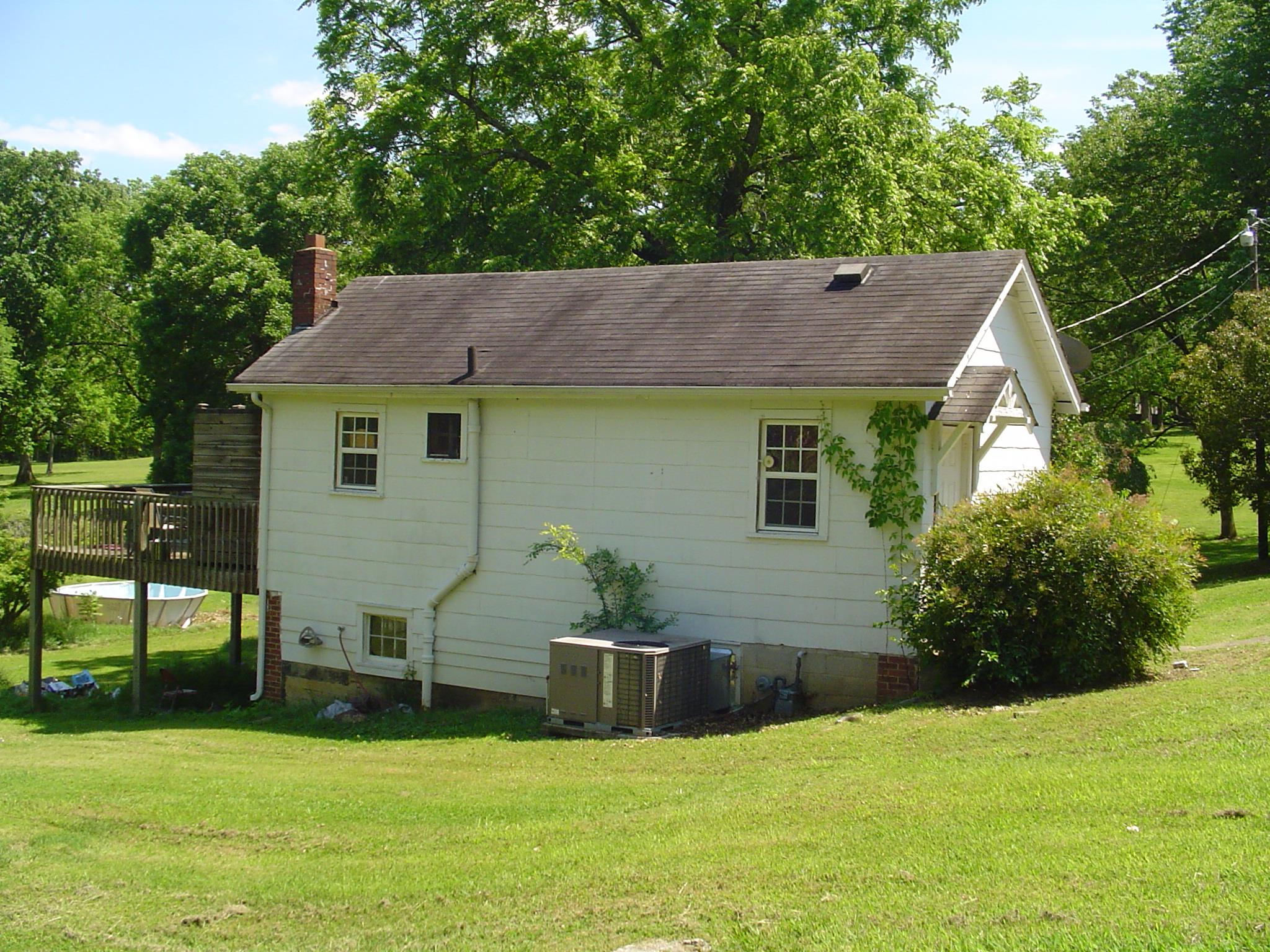 925 Yell Road Lewisburg, TN 37091 - Photo 12 of 15 Apartment