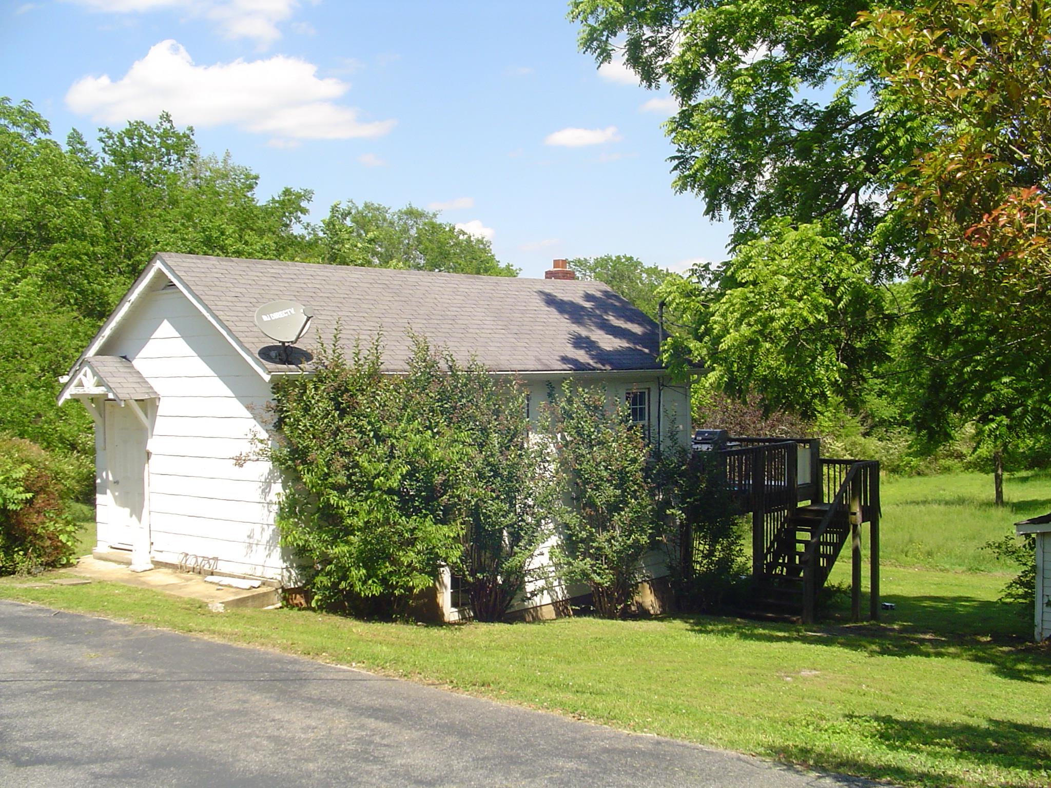 925 Yell Road Lewisburg, TN 37091 - Photo 13 of 15 Apartment