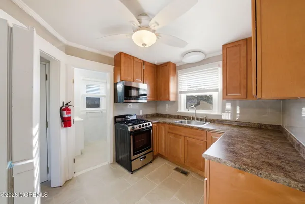 $2,900 | 11 Gladney Avenue, Toms River, NJ 08753