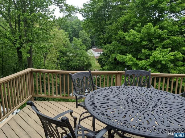 $799,000 | 104 Lionshead Drive West, Wayne, NJ 07470