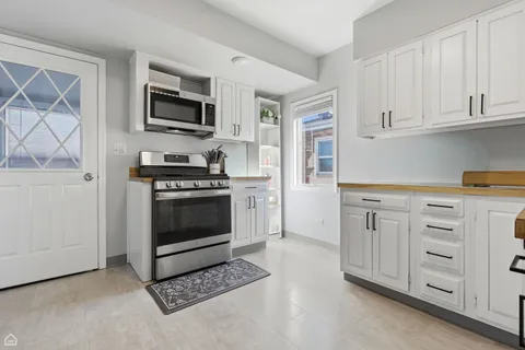 $359,900 | 4575 North Narragansett Avenue, Chicago, IL 60630