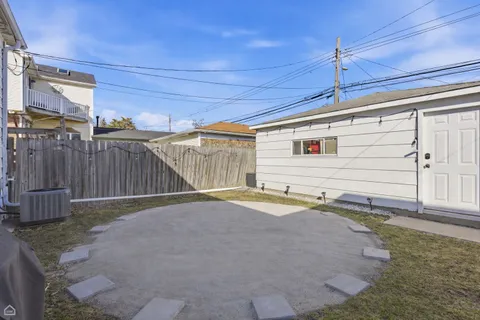 $359,900 | 4575 North Narragansett Avenue, Chicago, IL 60630