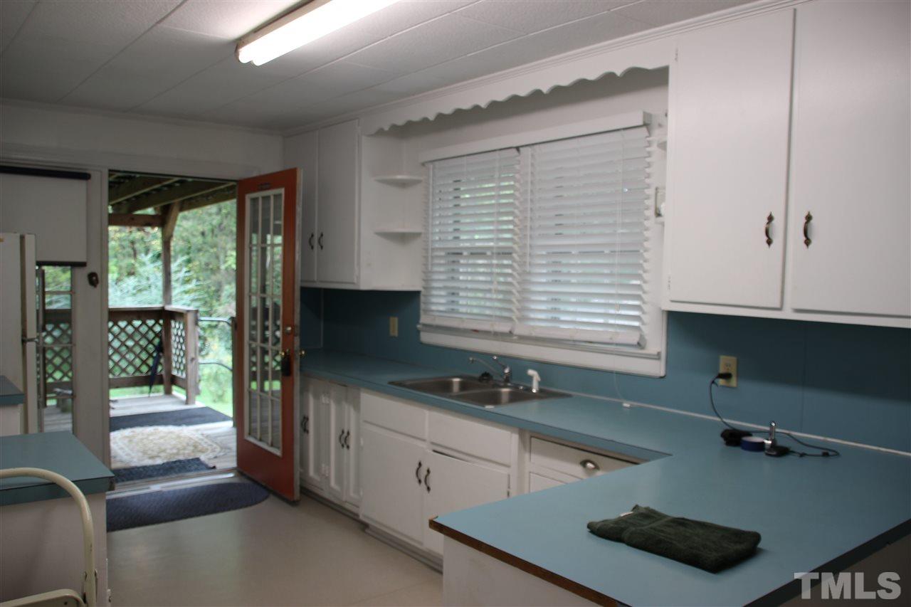 2522 Joyner Road Durham, NC 27704 - Photo 17 of 25