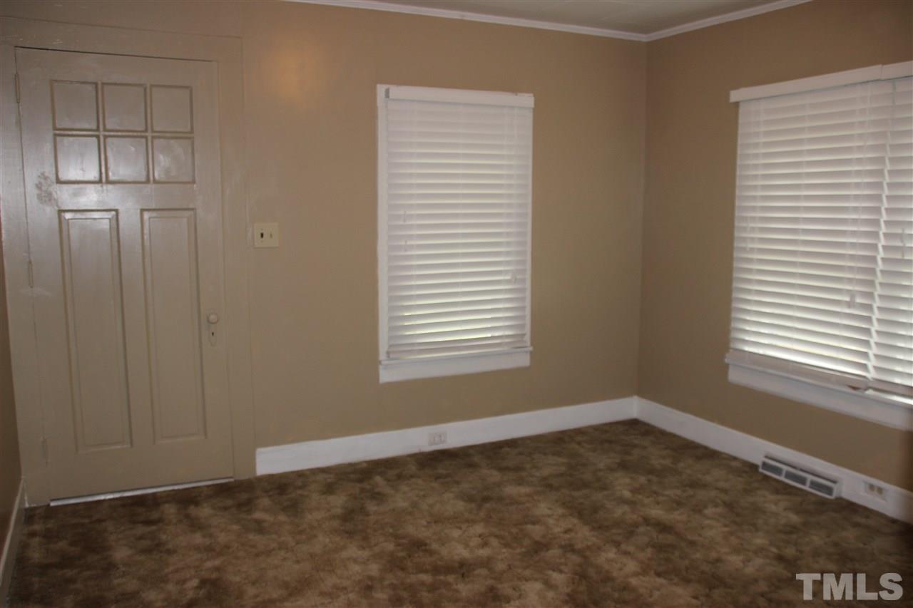 2522 Joyner Road Durham, NC 27704 - Photo 5 of 25