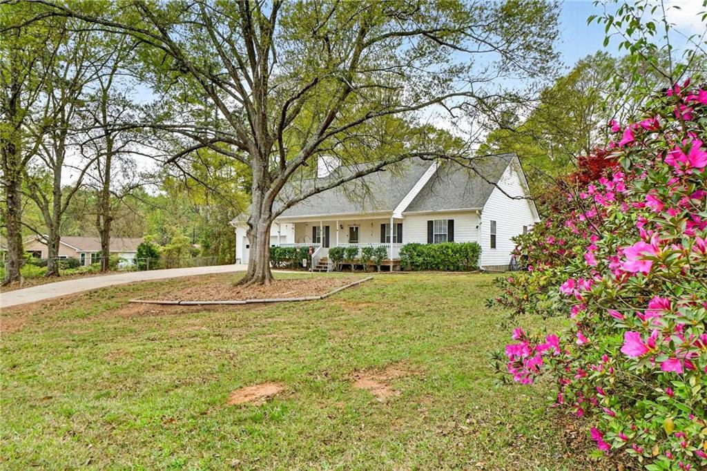 846 Campbell Road Covington, GA 30014 - Photo 2 of 40