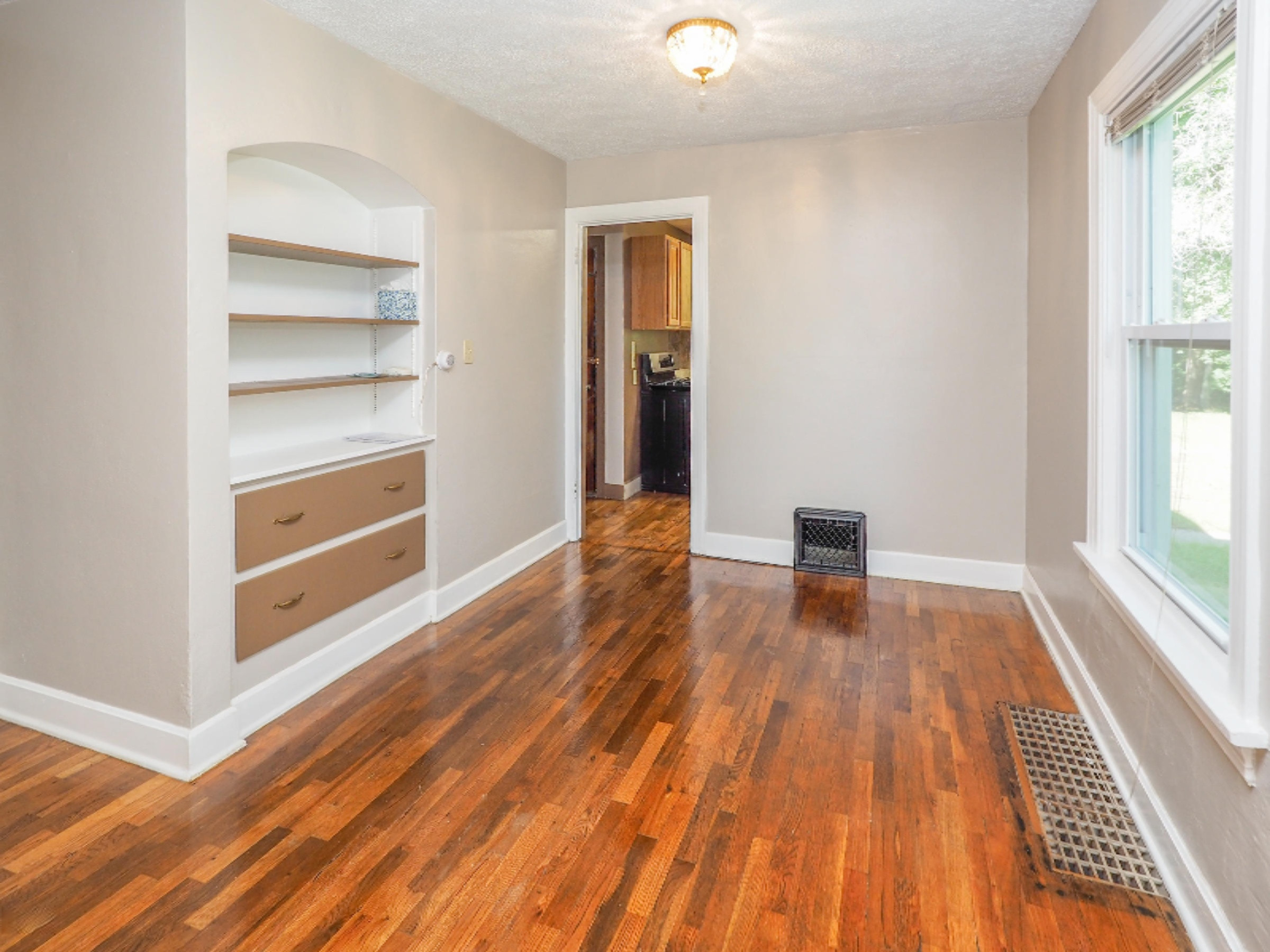 509 Lincoln Road Otsego, MI 49078 - Photo 5 of 20 509 Lincoln Rd-104