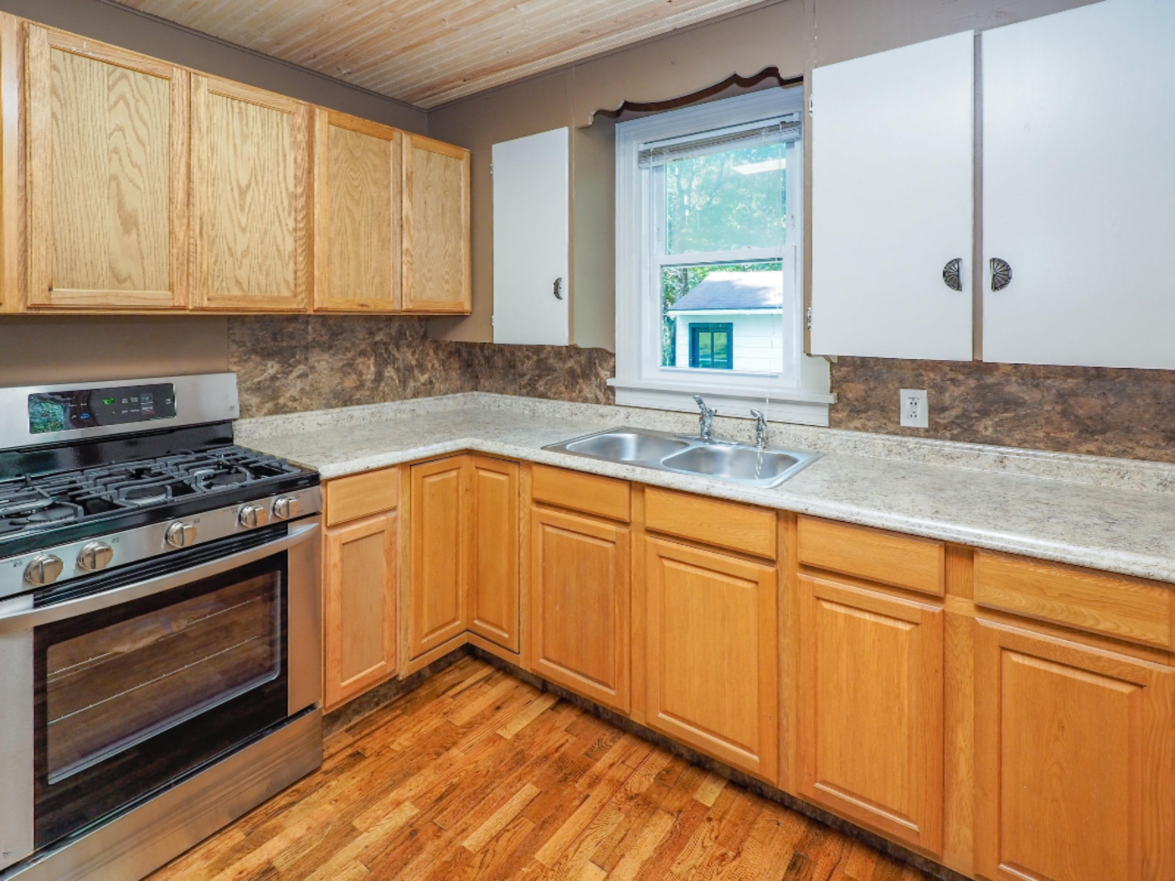 509 Lincoln Road Otsego, MI 49078 - Photo 9 of 20 509 Lincoln Rd-108