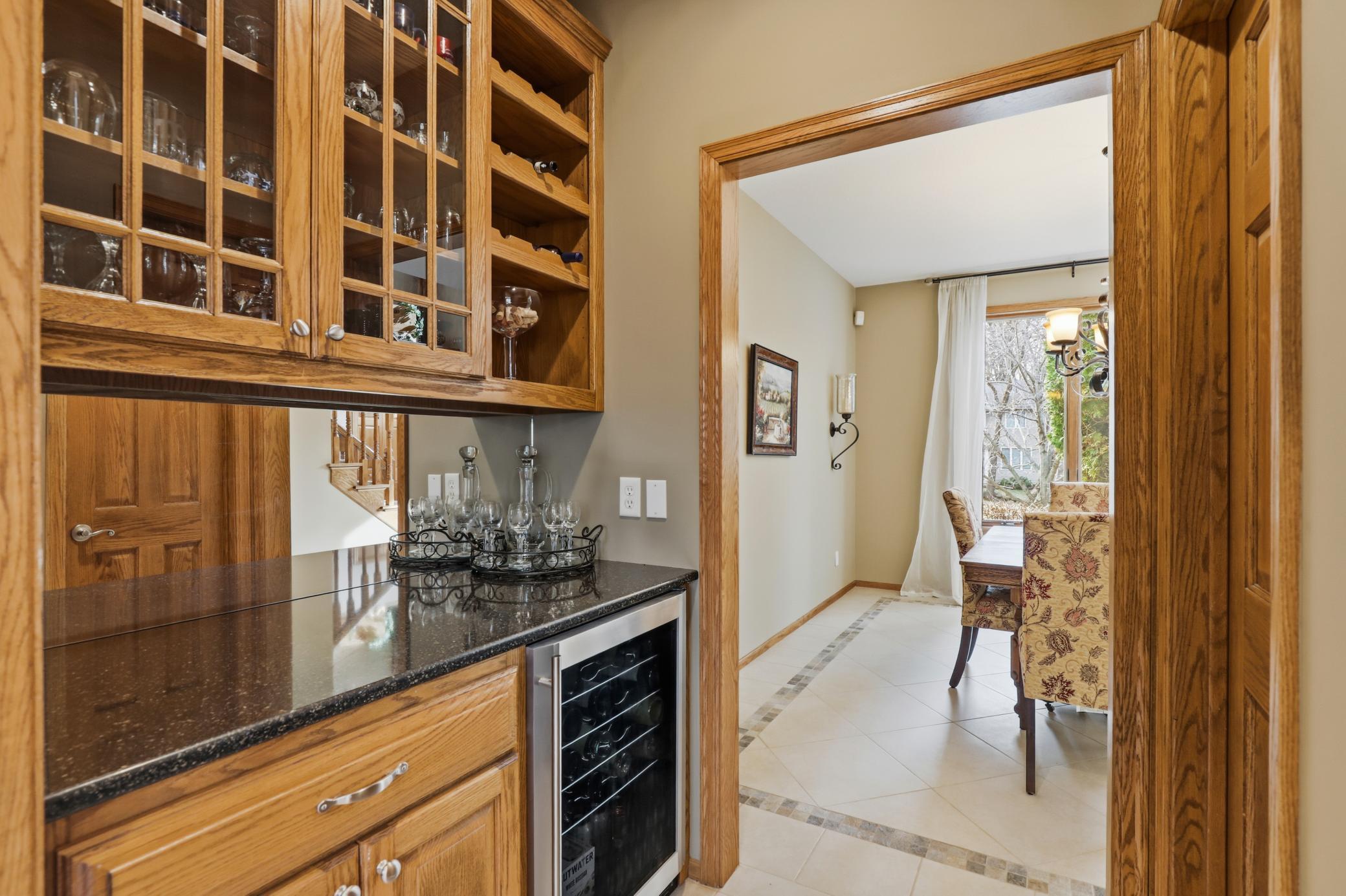 4561 Oak Pond Road Eagan, MN 55123 - Photo 28 of 85