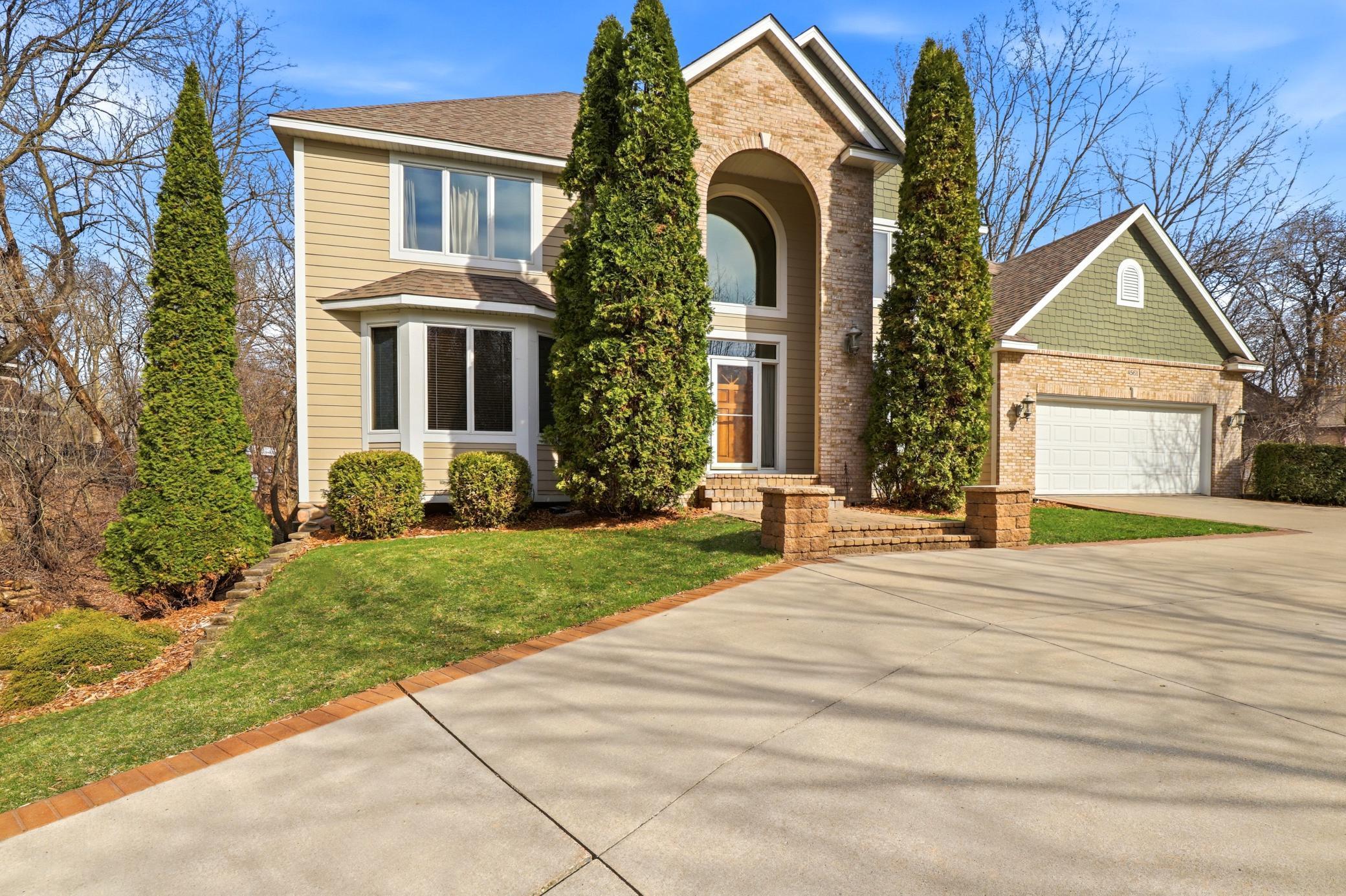 4561 Oak Pond Road Eagan, MN 55123 - Photo 3 of 85