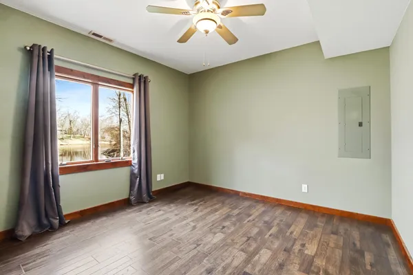 $750,000 | 4561 Oak Pond Road, Eagan, MN 55123
