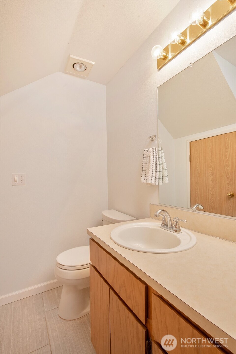4348 East E Street Tacoma, WA 98404 - Photo 17 of 39