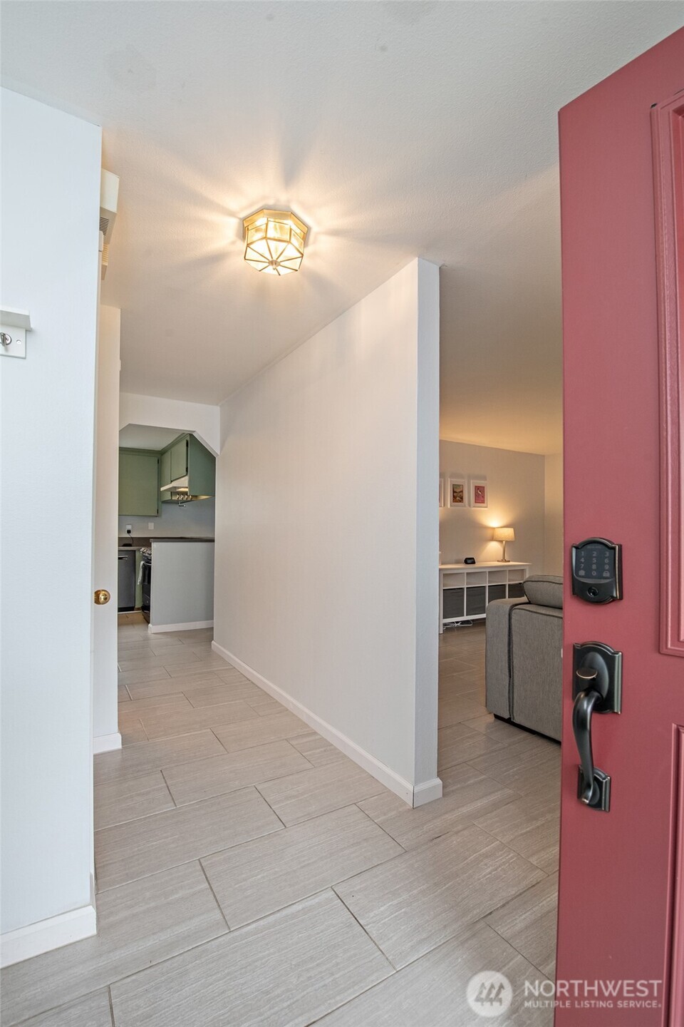 4348 East E Street Tacoma, WA 98404 - Photo 4 of 39