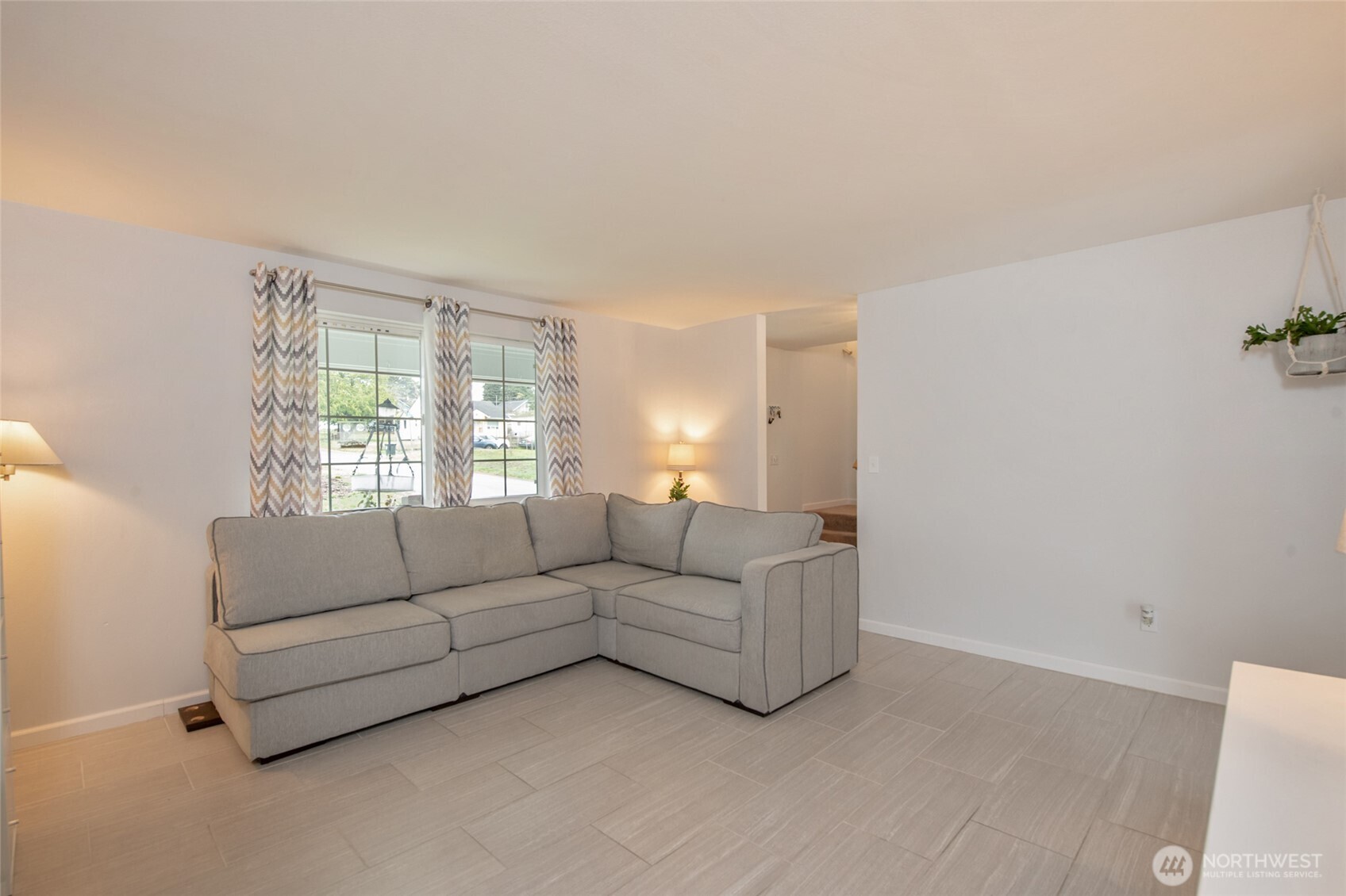 4348 East E Street Tacoma, WA 98404 - Photo 7 of 39