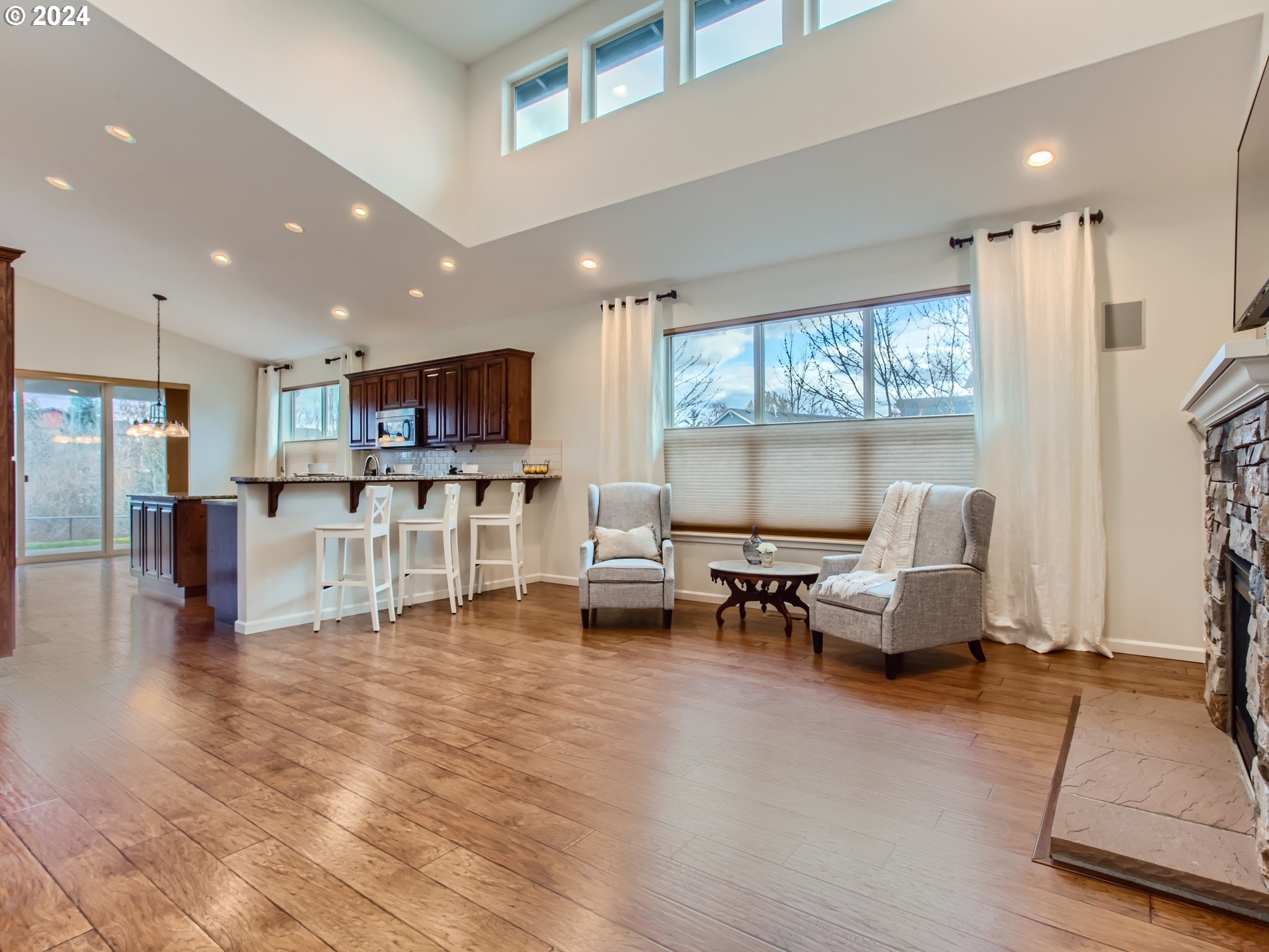 404 North Helens View Drive Ridgefield, WA 98642 - Photo 5 of 27 Gallery Image 5