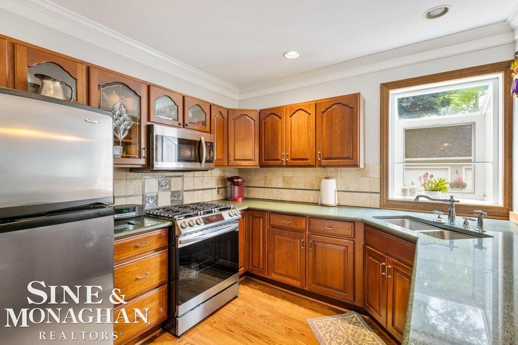 127 Muir Road Grosse Pointe, MI 48236 - Photo 13 of 50 50149821-f09f6aac-520a-421d-8339-63fb8e5fa680.JPG