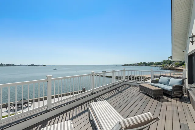 a view of balcony with city view