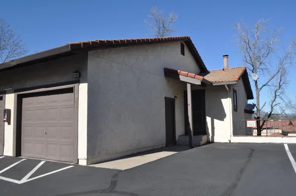 $215,000 | 825 Mission Sierra Court, Redding, CA 96003