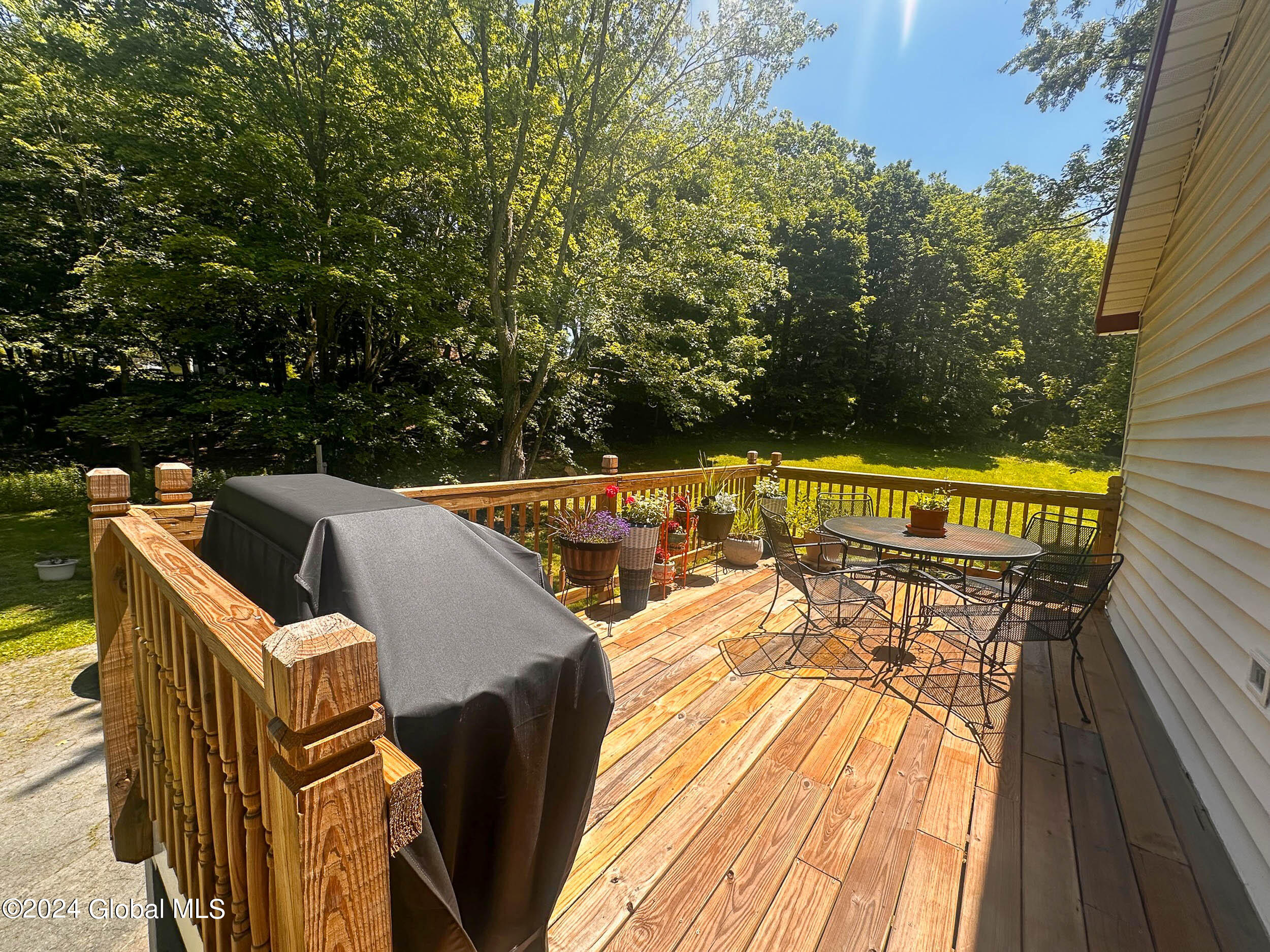 47 Edwards Road North Greenbush, NY 12198 - Photo 15 of 17 Iphone deck with furniture