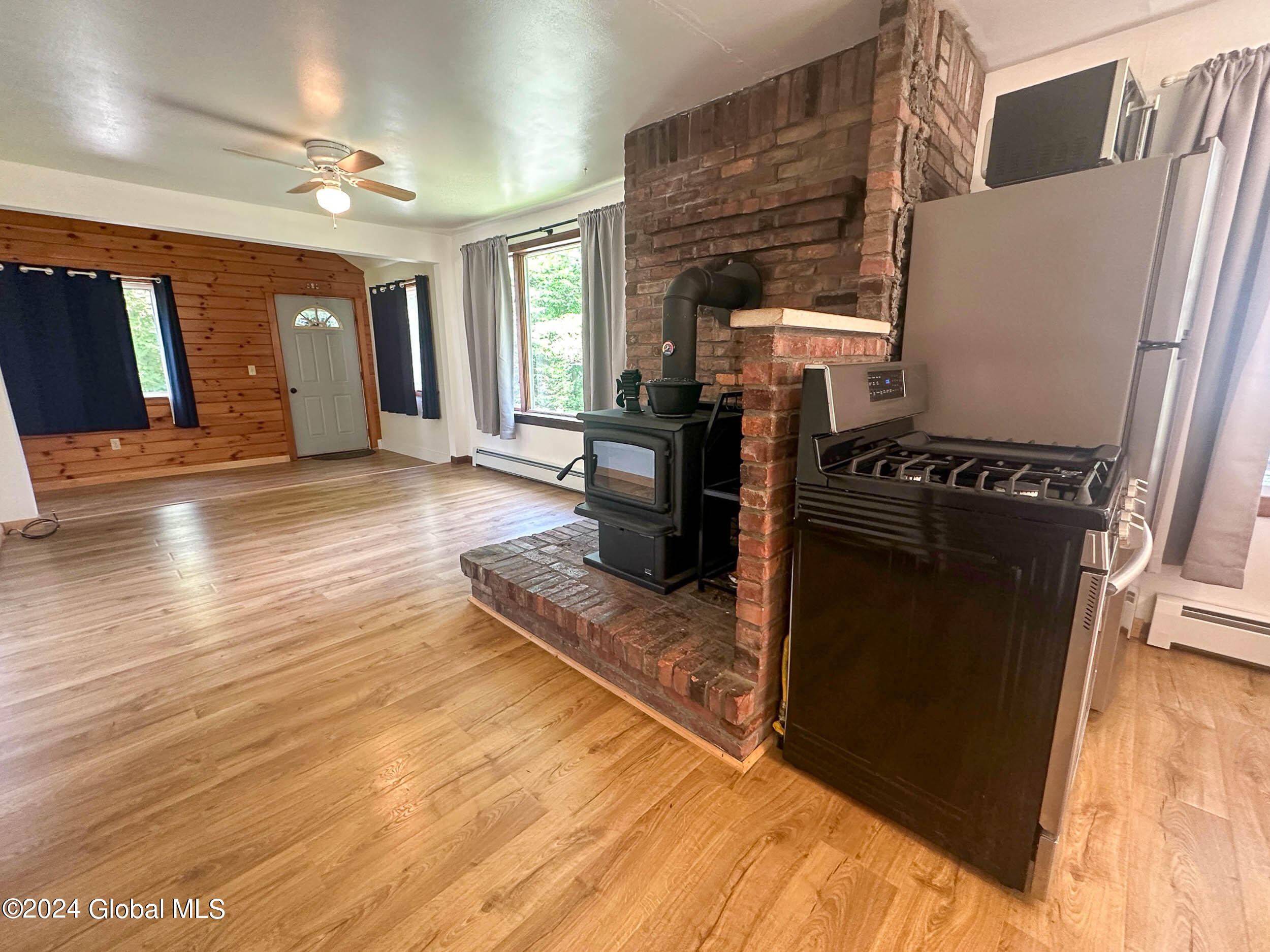 47 Edwards Road North Greenbush, NY 12198 - Photo 7 of 17 Iphone greatrm