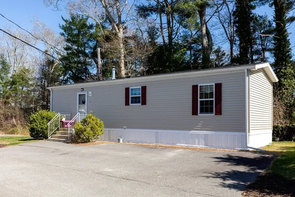 $145,000 | 8 Swifts Beach Road, Unit 33, Wareham, MA 02571