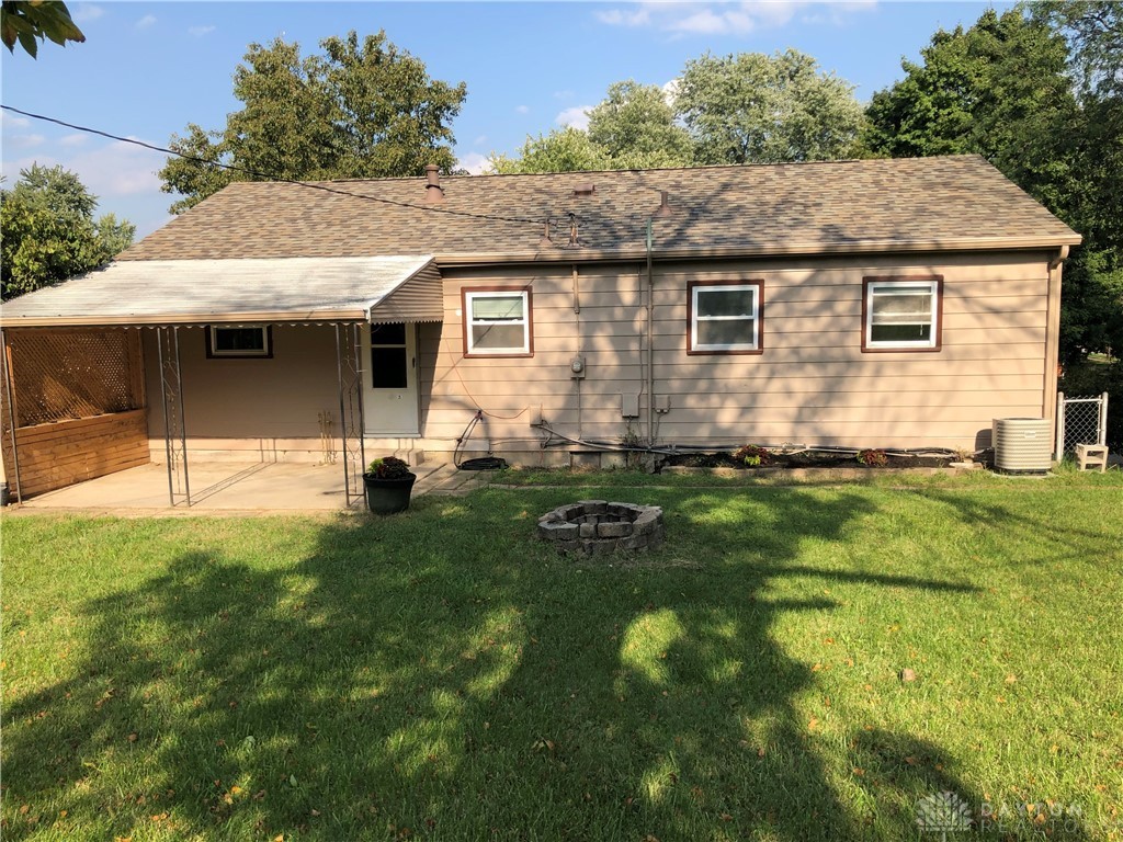 2717 Blackhawk Road Kettering, OH 45420 - Photo 11 of 12