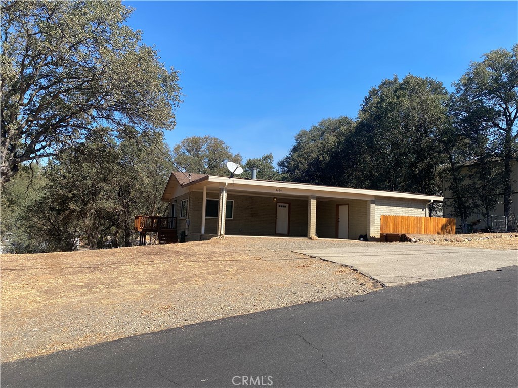 19680 Powder Horn Road Hidden Valley Lake, CA 95467 - Photo 22 of 23 Lots of level, covered parking.