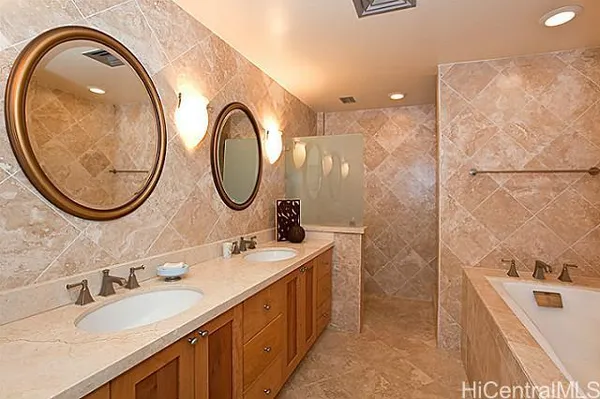 $7,000 | 4999 Kahala Avenue, Unit 446, Honolulu, HI 96816