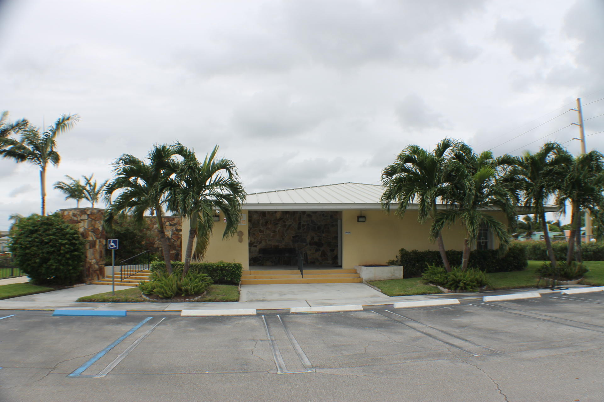 3231 Ridge Hill Road, Unit C Boynton Beach, FL 33435 - Photo 20 of 25 IMG_0070