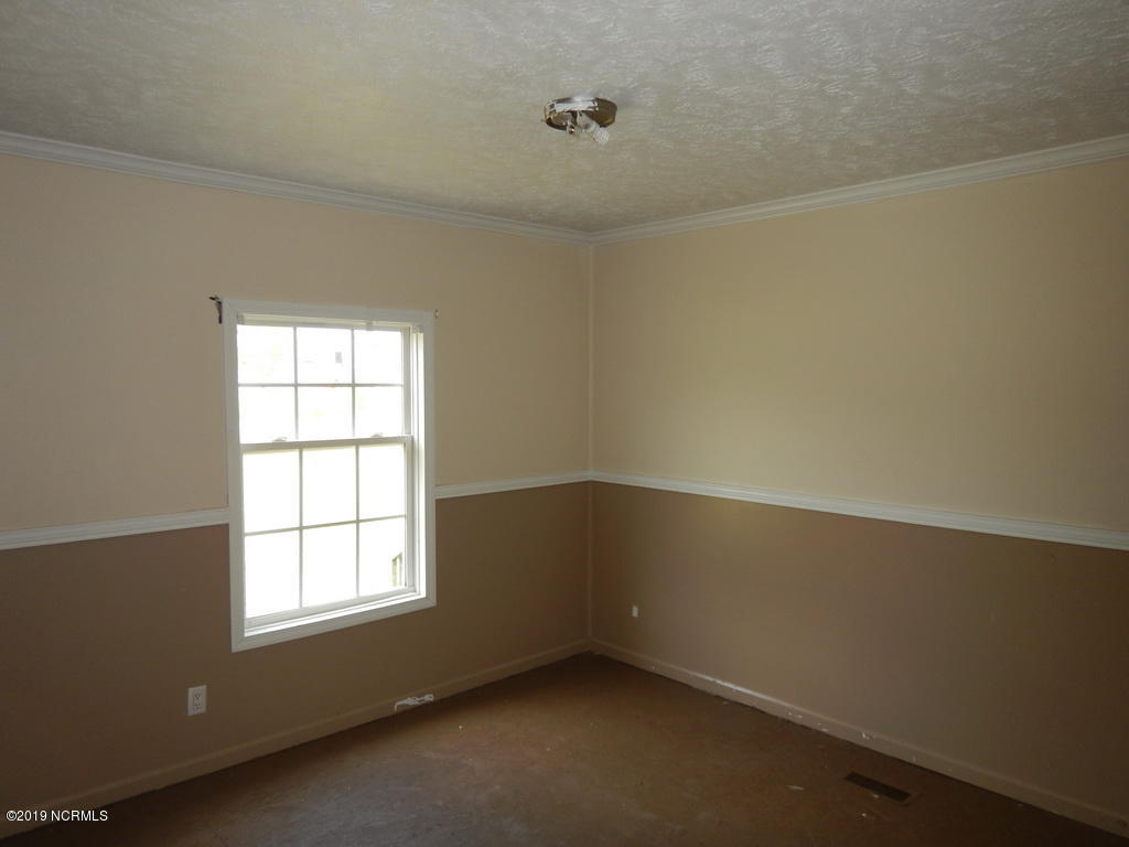 1112 Bullhead Road Pikeville, NC 27863 - Photo 19 of 20 125 BEDROOM 4