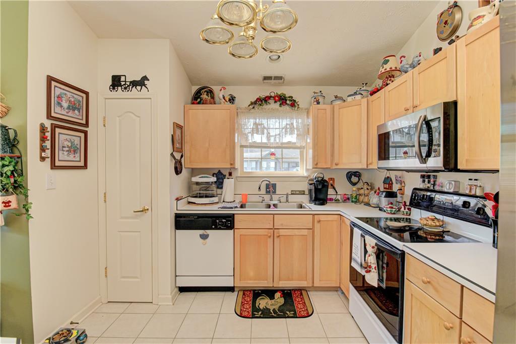 6029 Riva Ridge Drive Indianapolis, IN 46237 - Photo 15 of 33 Gallery Image 15