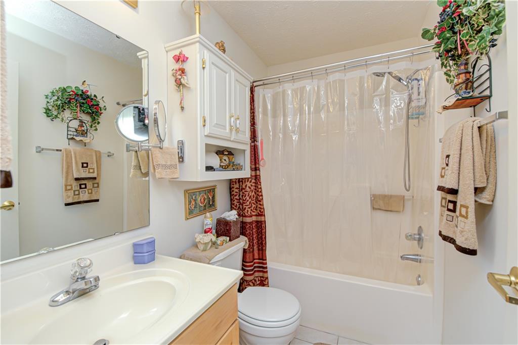 6029 Riva Ridge Drive Indianapolis, IN 46237 - Photo 22 of 33 Gallery Image 22