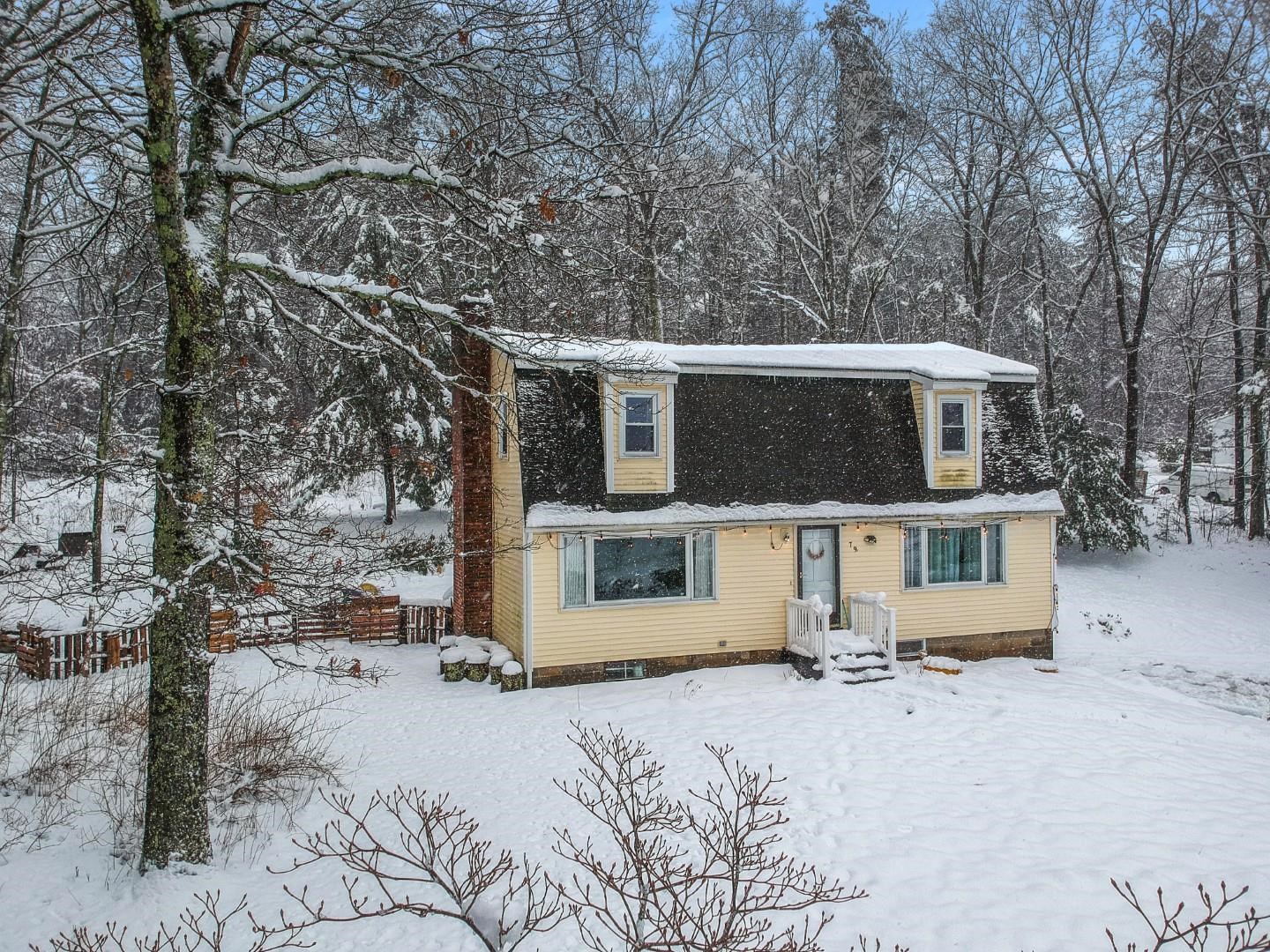79 Old Derry Road Londonderry, NH 03053 - Photo 1 of 27