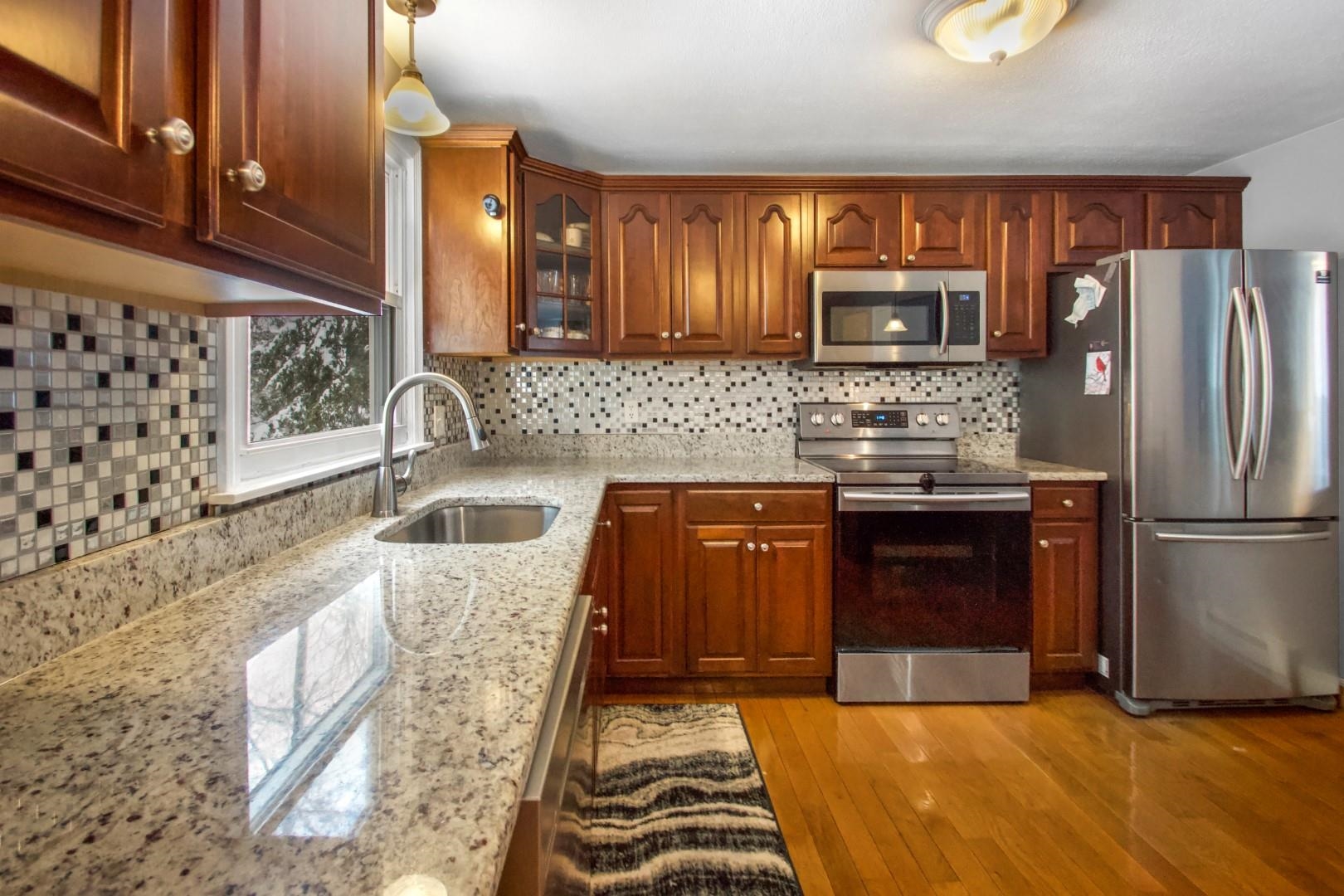 79 Old Derry Road Londonderry, NH 03053 - Photo 6 of 27