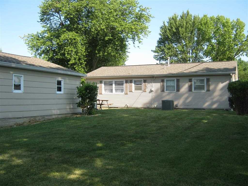 124 Archer Avenue Springfield, IL 62704 - Photo 2 of 16