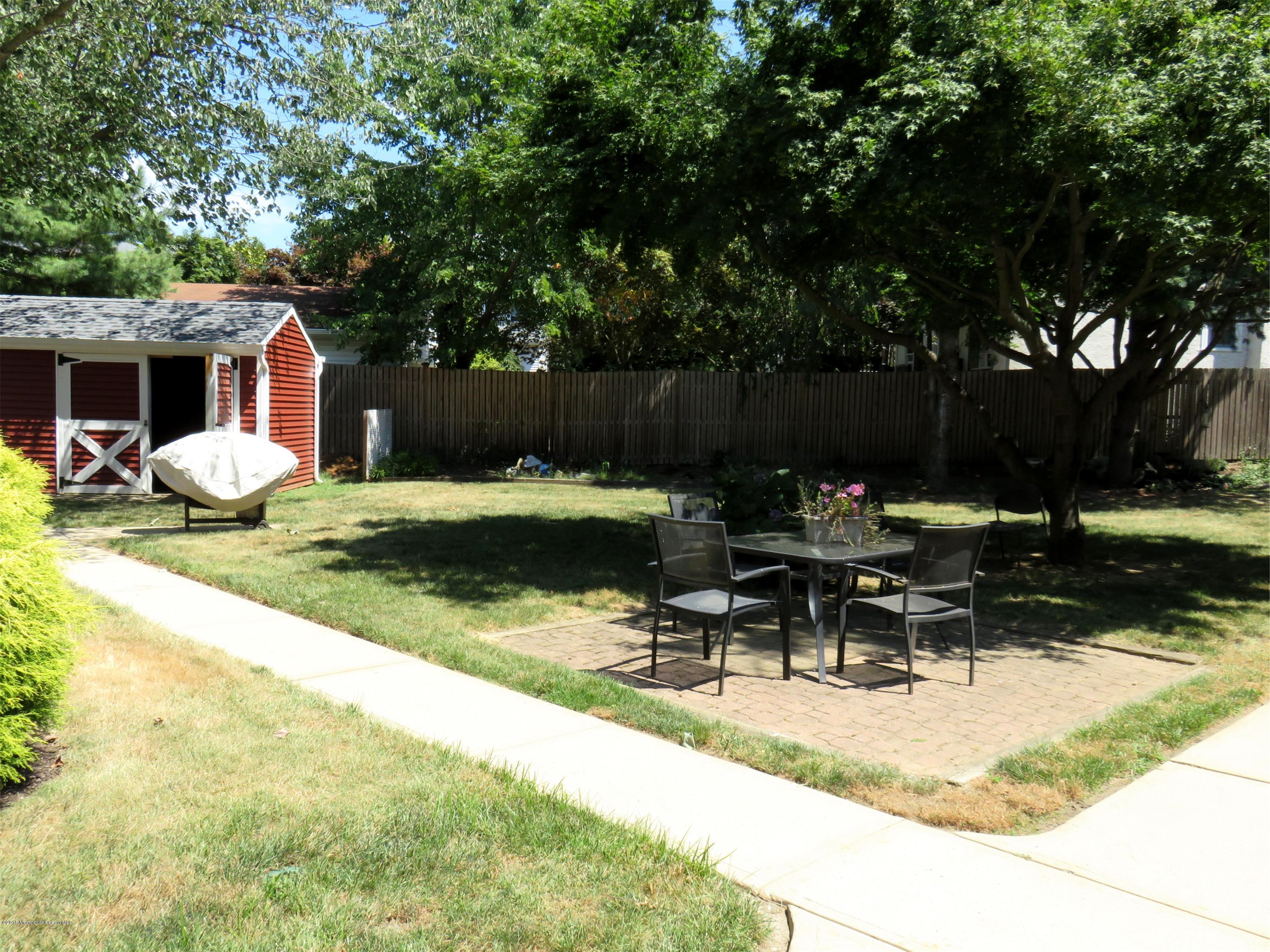 42 Pinckney Road, Unit C Red Bank, NJ 07701 - Photo 21 of 27 IMG_0273