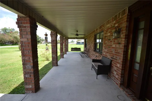 $380,000 | 511 Eagle Drive, Raceland, LA 70394