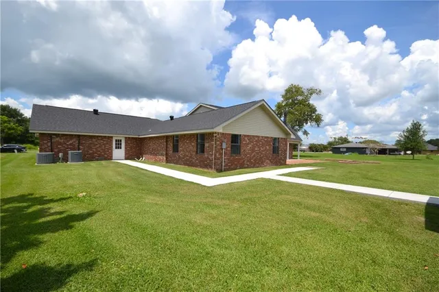 $380,000 | 511 Eagle Drive, Raceland, LA 70394
